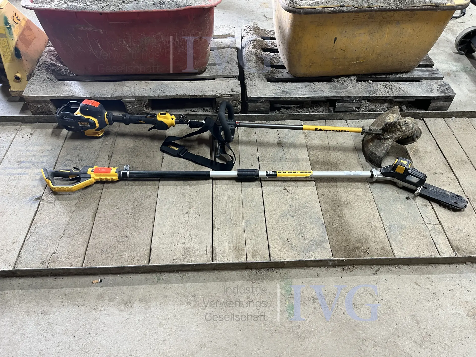 Akku-Hochentaster DEWALT DCMP5567